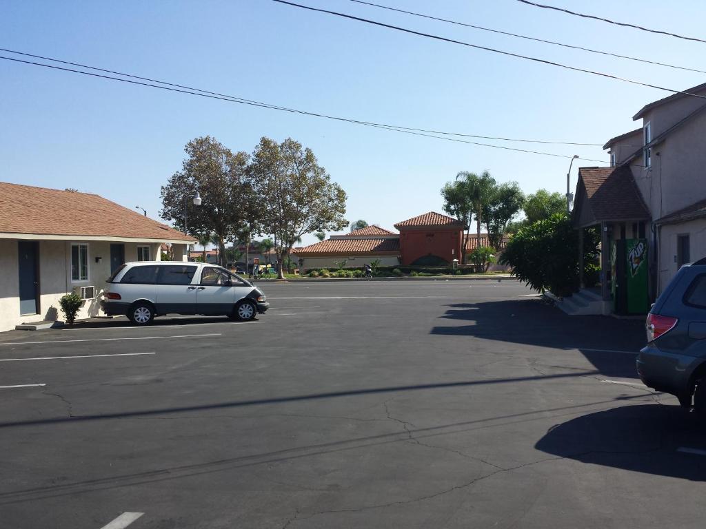 New Kansan Motel Rancho Cucamonga Eksteriør billede